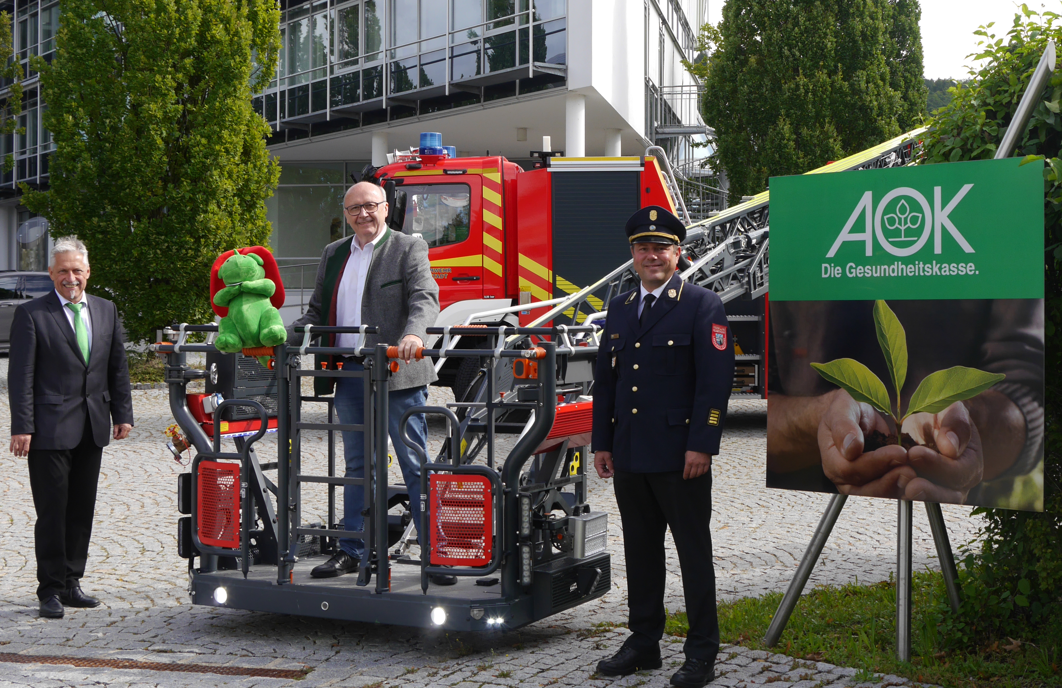 Kooperation der Feuerwehren im Landkreis mit der AOK in Kelheim