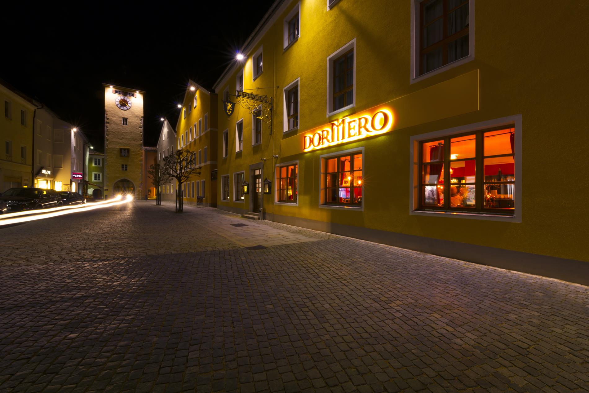 Dormero Hotel Kelheim - Aussenfassade - Nachtaufnahme